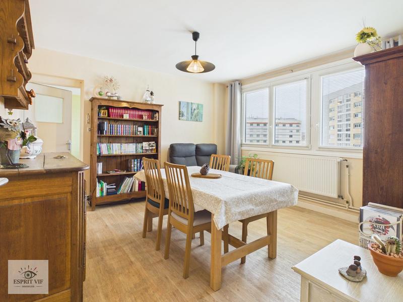 Appartement - 64 m² - 3 pièces