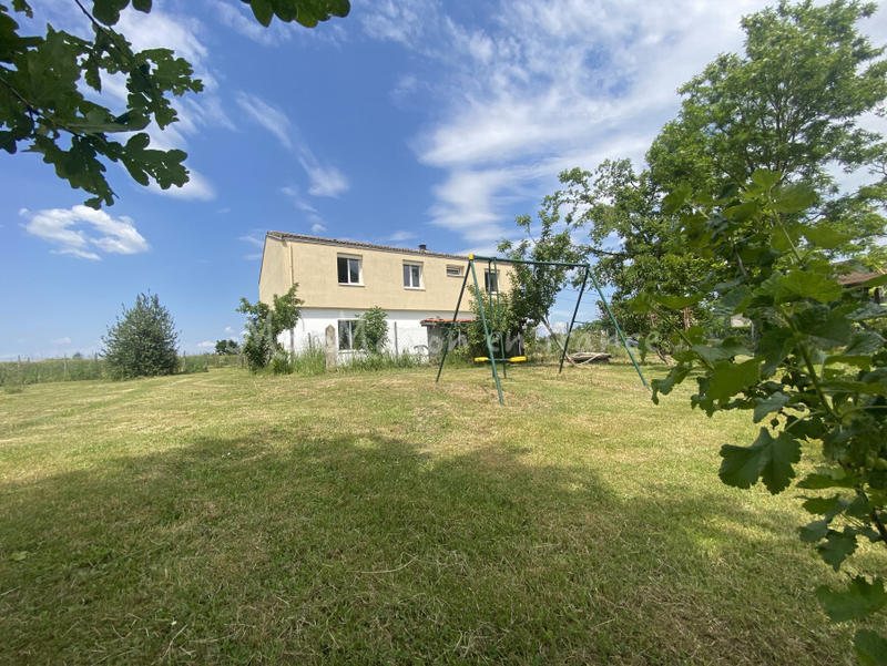 Maison - 92 m² - 6 pièces