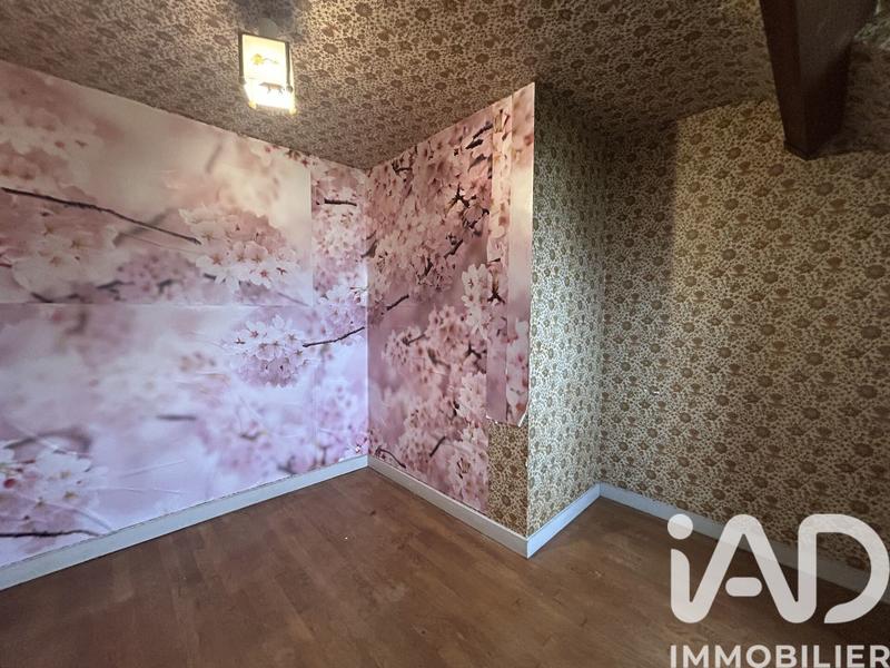 Maison - 201 m² - 7 pièces