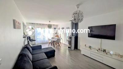 Maison - 83 m² - 5 pièces