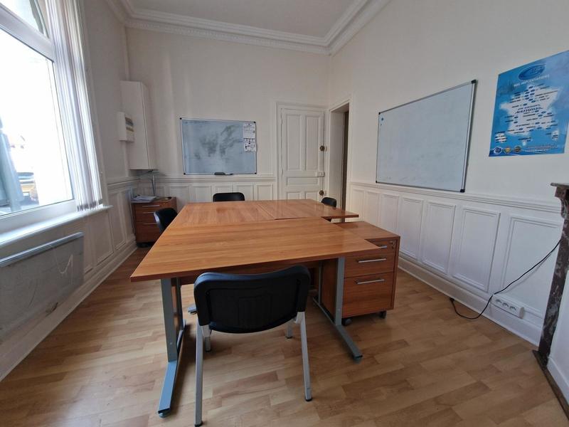 Local commercial - 60 m² - 4 pièces