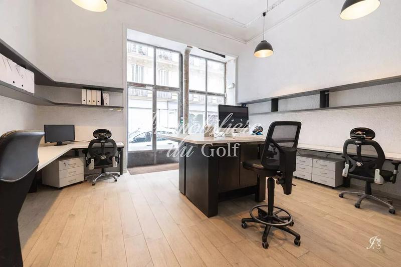 Local commercial - 102 m² - 4 pièces