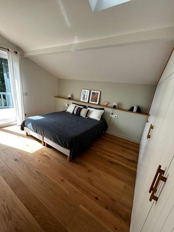 Villa - 205 m² - 8 pièces