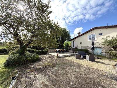 Maison - 180 m² - 9 pièces