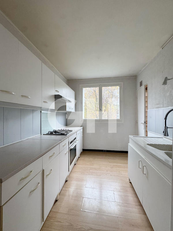 Appartement - 79 m² - 4 pièces