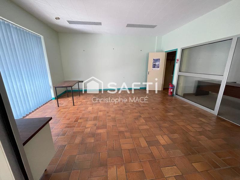 Local commercial - 117 m² - 4 pièces