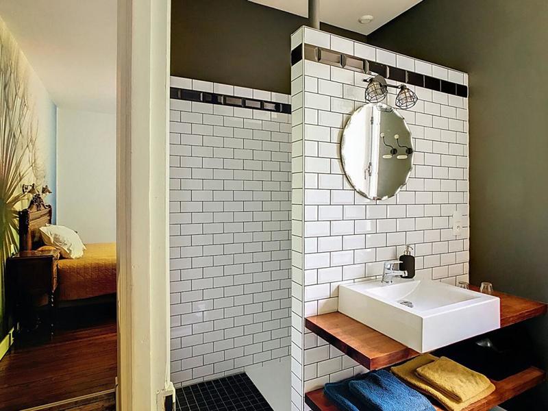 Maison - 470 m² - 20 pièces