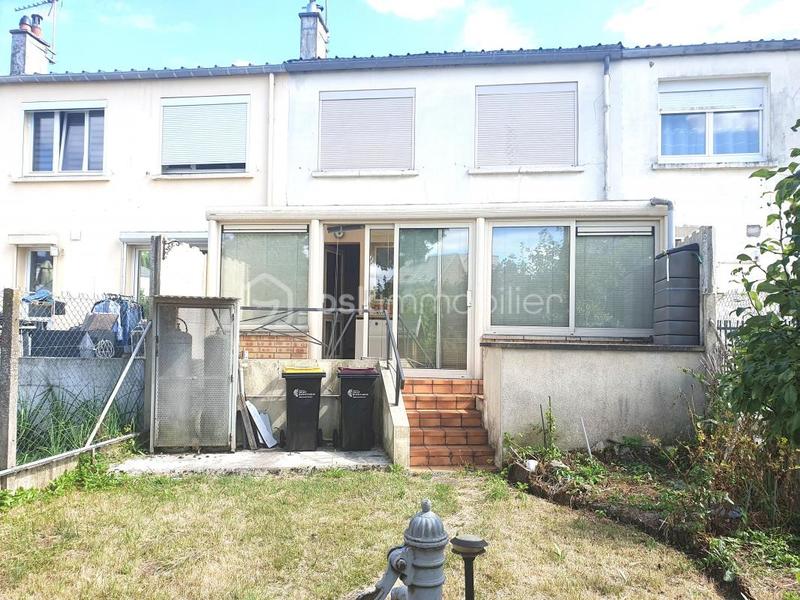 Maison - 95 m² - 5 pièces