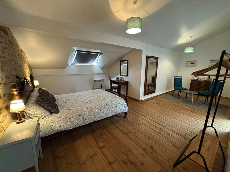 Maison - 306 m² - 8 pièces