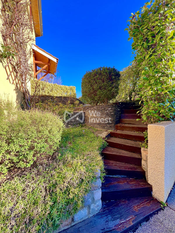 Maison - 161 m² - 7 pièces