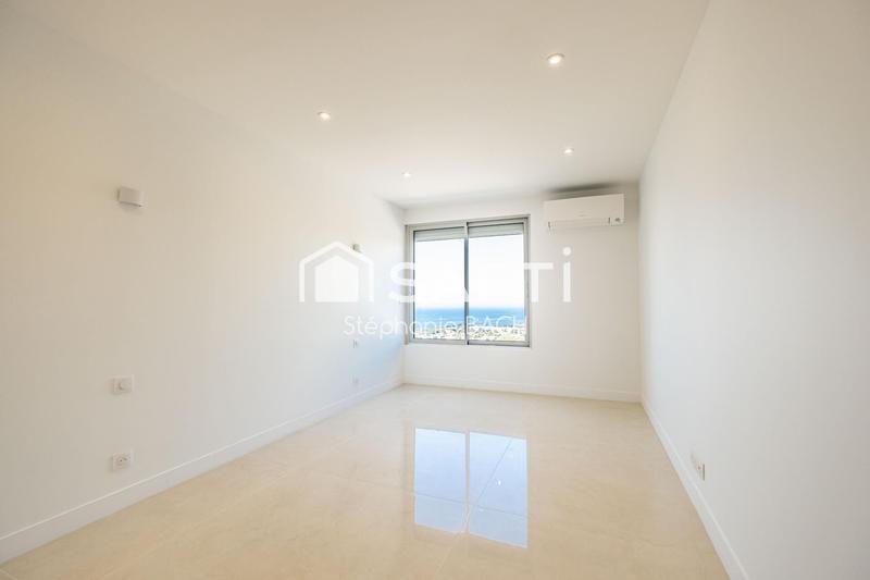 Appartement - 115 m² - 4 pièces