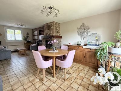 Maison - 87 m² - 4 pièces