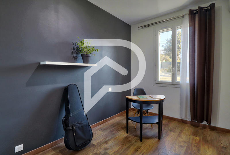 Appartement - 99 m² - 4 pièces