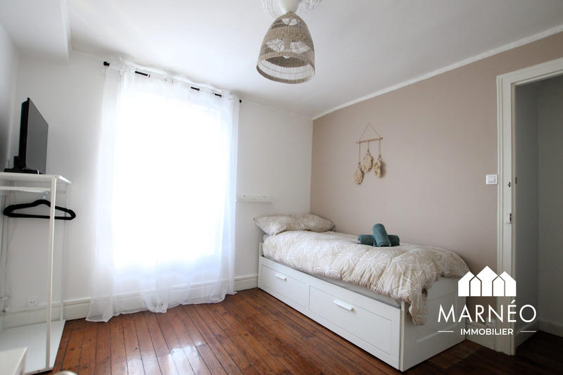 Maison - 205 m² - 8 pièces