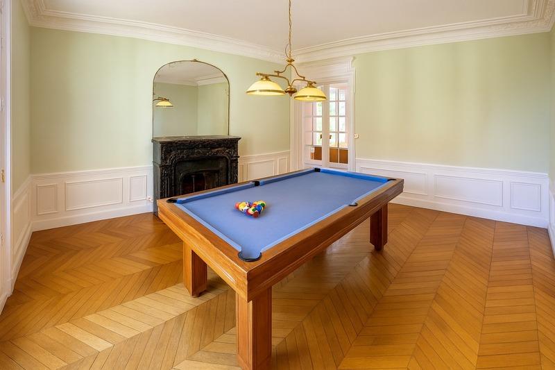 Maison bourgeoise - 244 m² - 13 pièces