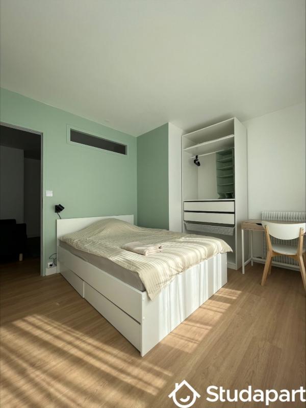 Appartement - 80 m² - 5 pièces