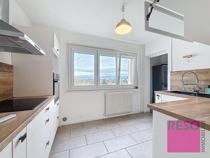 Appartement - 80 m² - 4 pièces