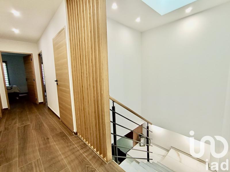 Maison - 121 m² - 4 pièces