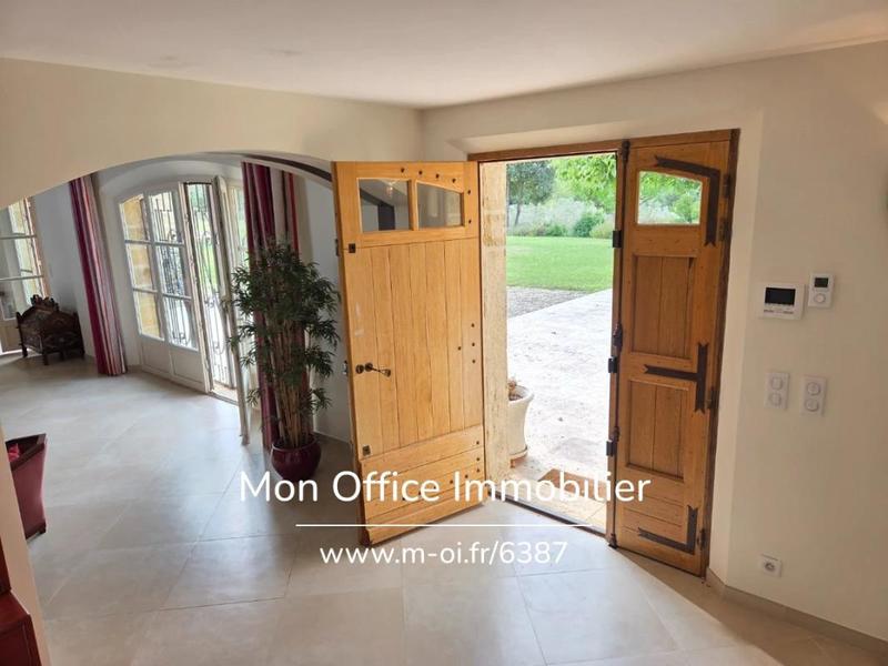 Propriété - 340 m² - 7 pièces