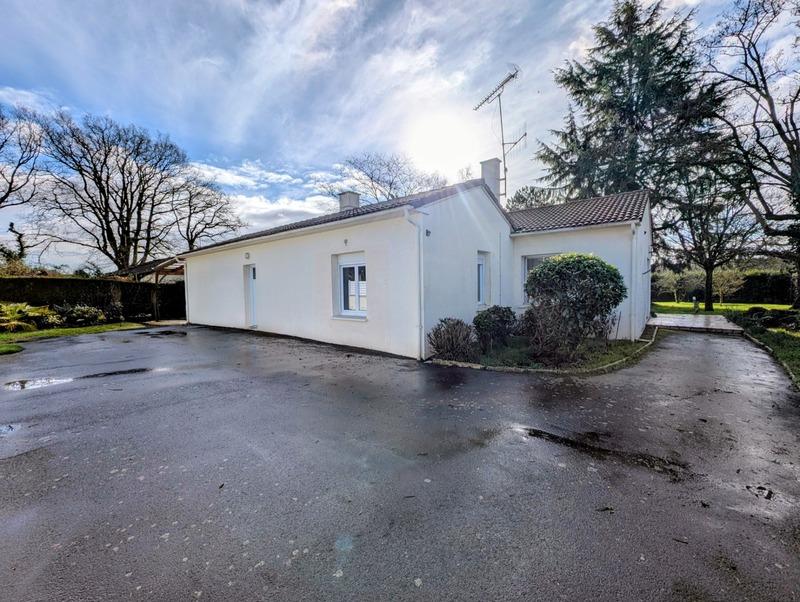 Maison - 140 m² - 5 pièces