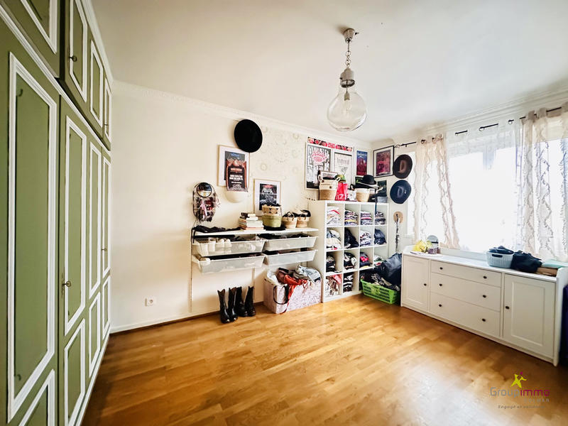 Maison - 198 m² - 7 pièces