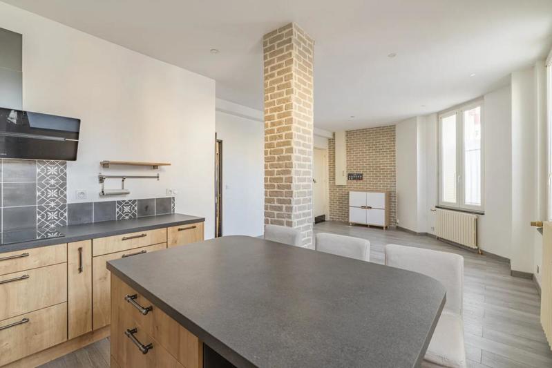 Maison - 150 m² - 7 pièces