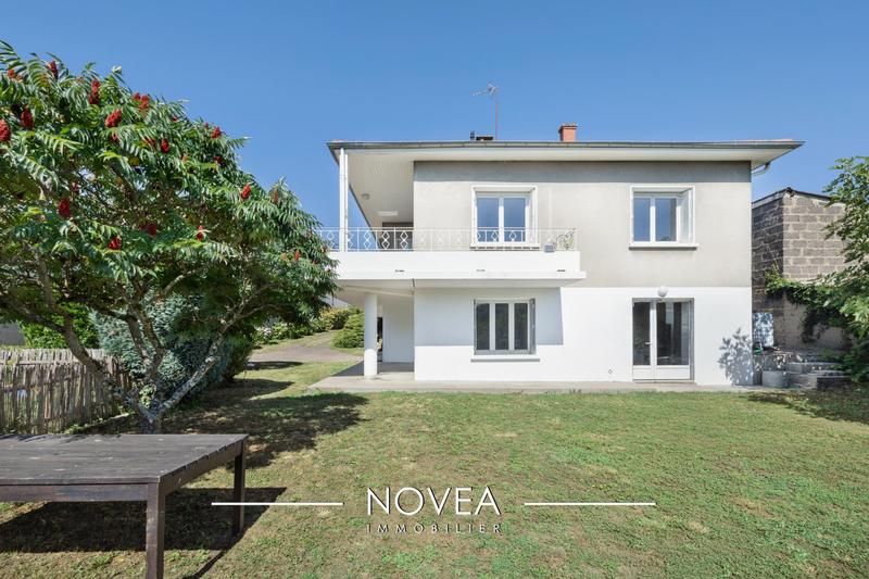 Maison - 144 m² - 6 pièces