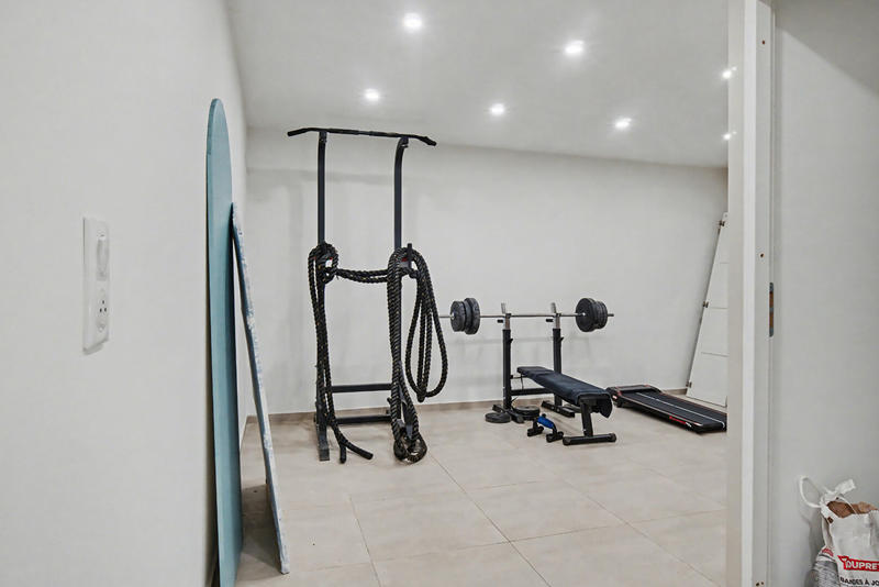 Maison - 182 m² - 6 pièces