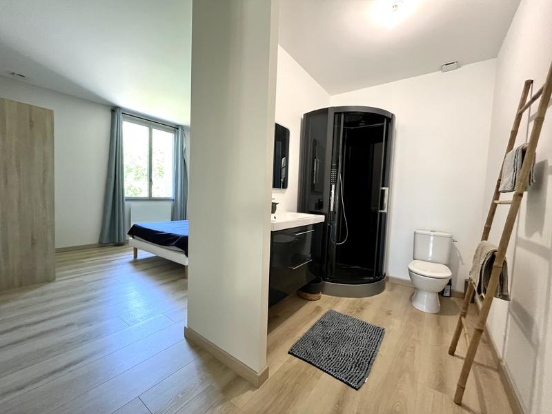 Maison - 650 m² - 20 pièces