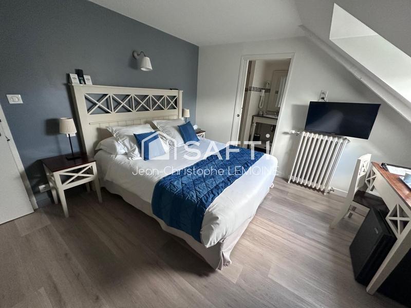 Local commercial - 46 pièces