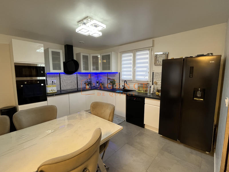 Maison - 143 m² - 6 pièces