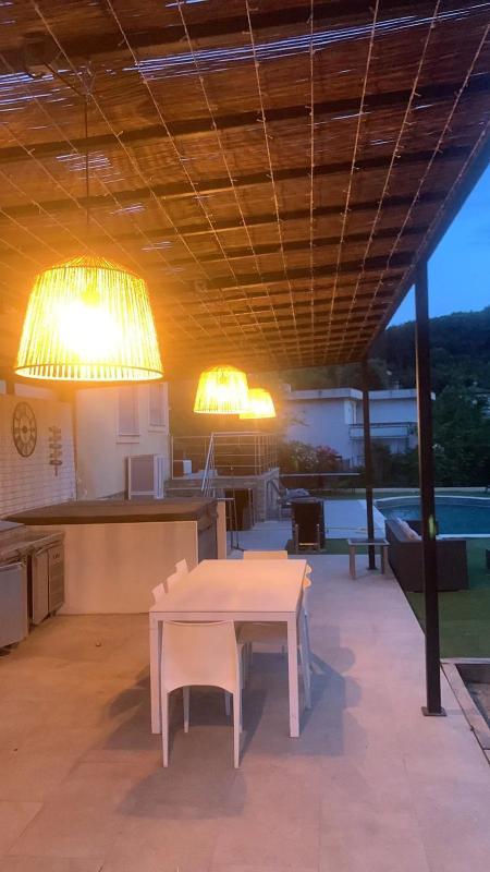 Villa - 190 m² - 6 pièces