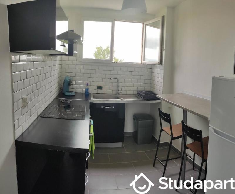 Chambre - 9 m² - 1 pièce