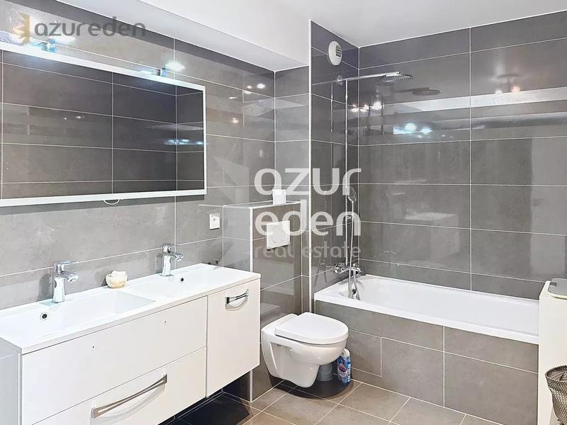 Appartement - 80 m² - 3 pièces