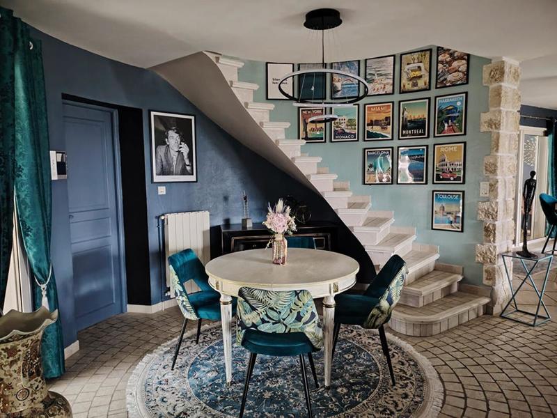 Maison - 210 m² - 9 pièces