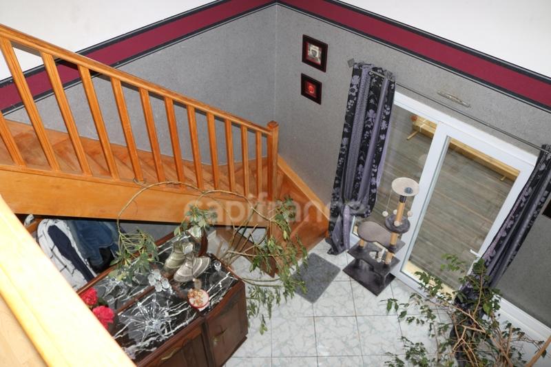 Maison - 107 m² - 6 pièces