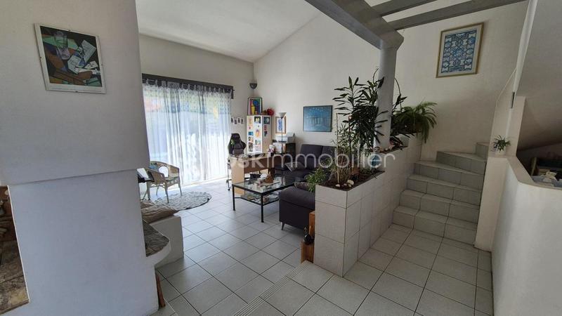 Maison traditionnelle - 131 m² - 6 pièces