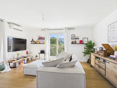 Appartement - 73 m² - 3 pièces