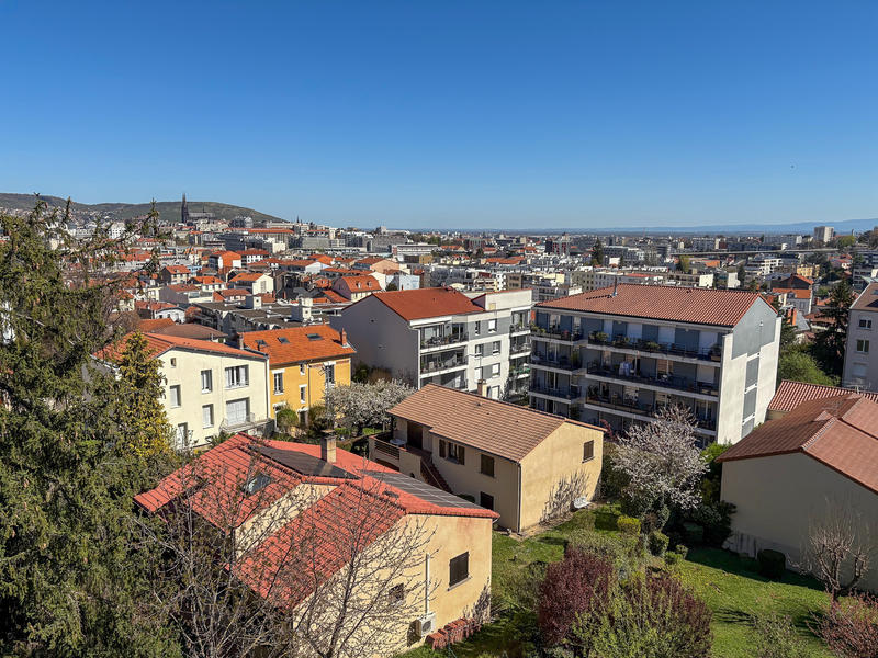 Appartement - 67 m² - 4 pièces