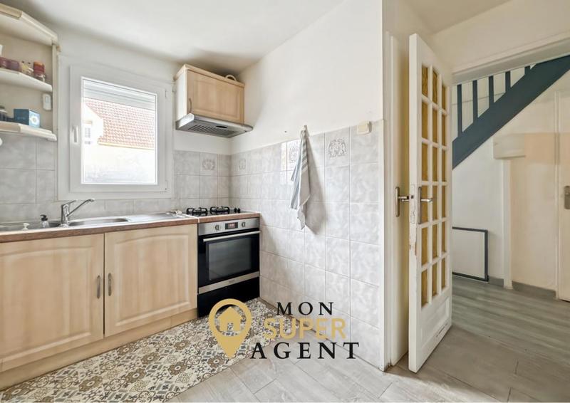 Maison - 96 m² - 5 pièces