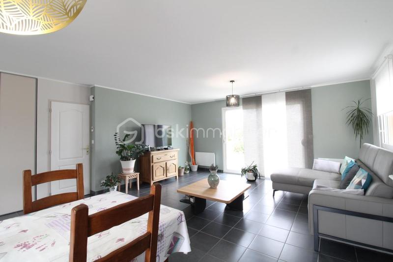 Maison - 96 m² - 4 pièces