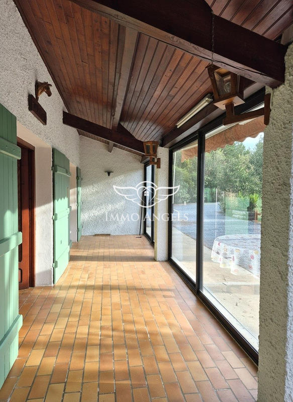 Maison - 140 m² - 5 pièces