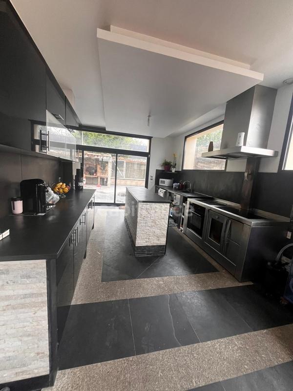 Maison - 150 m² - 6 pièces