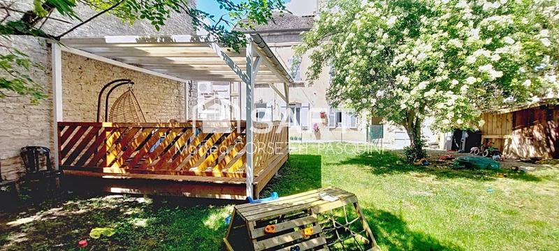 Appartement - 103 m² - 4 pièces