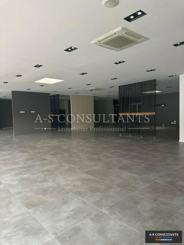 Local commercial - 720 m²