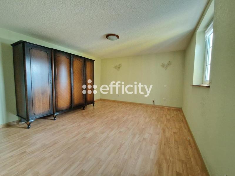 Maison - 388 m² - 10 pièces