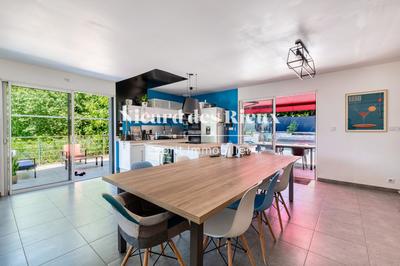 Maison - 140 m² - 7 pièces