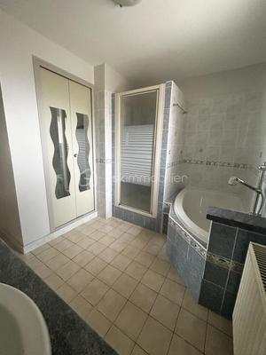 Demeure - 154 m² - 7 pièces