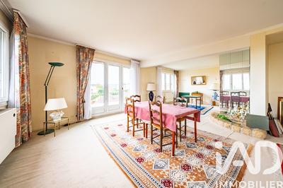 Appartement - 209 m² - 7 pièces