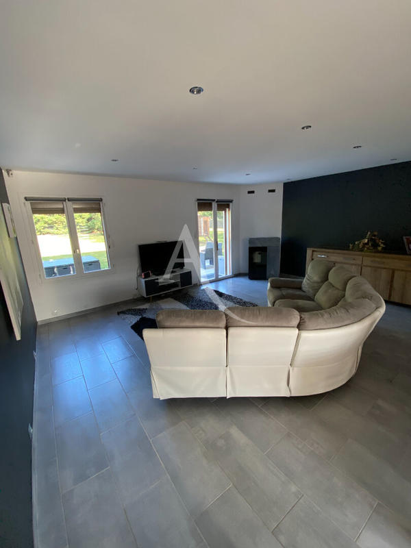 Maison - 136 m² - 5 pièces